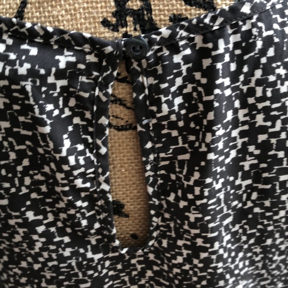 GAP sleeveless blouse - Picture 4 of 6